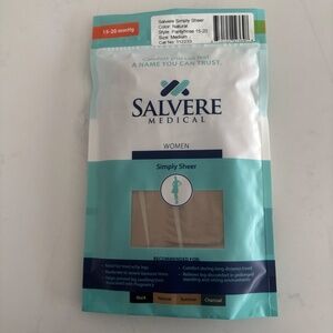 Medium Salvere Simply Sheer Pantyhose